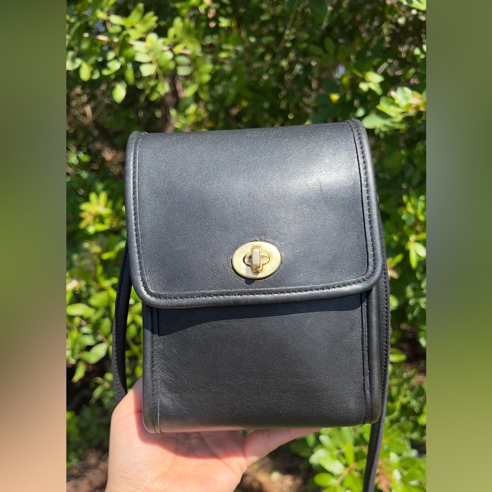 Vintage Coach Leather Crossbody Handbag Purse Scooter 9893 Black Made In US 1995